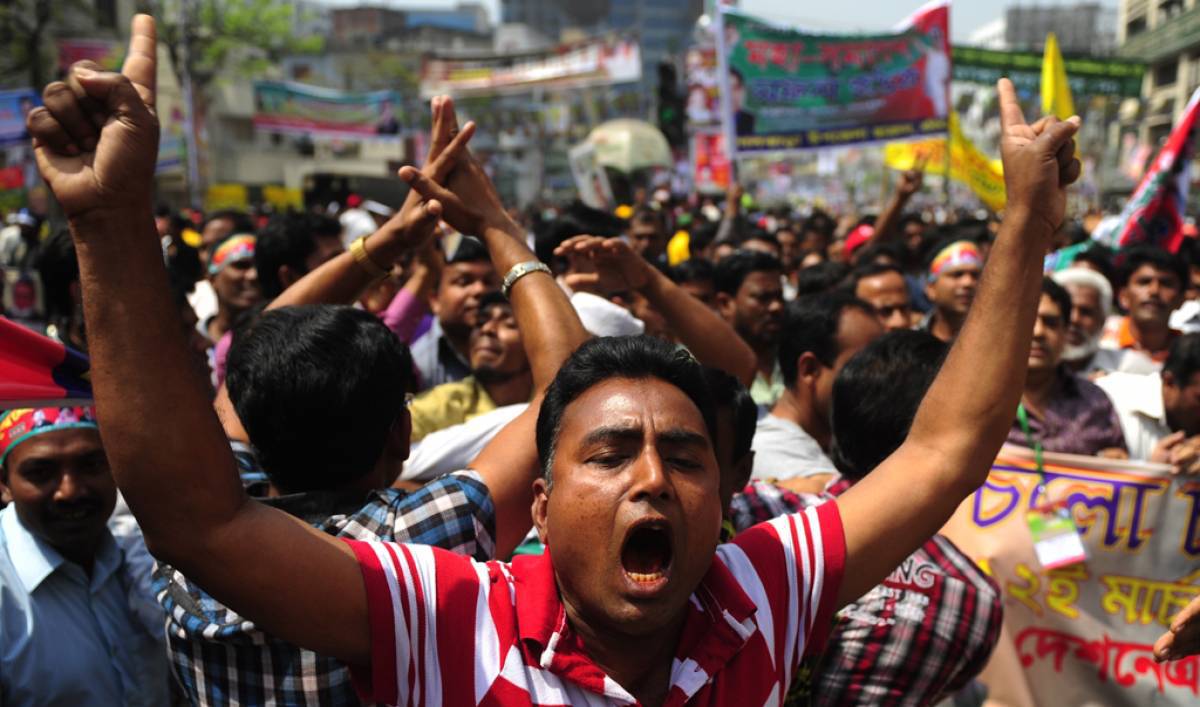 7 Bangladesh Nationalist Party Militia staging a Protest