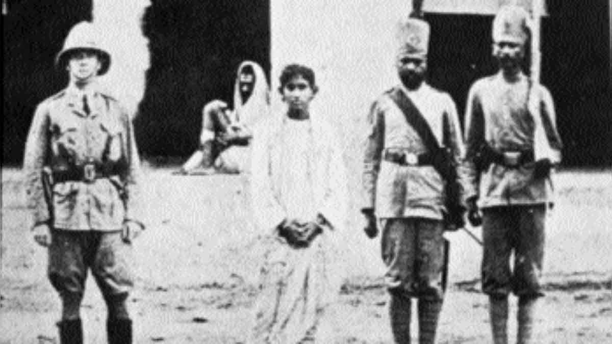 Khudiram Bose arrested by Britishers
