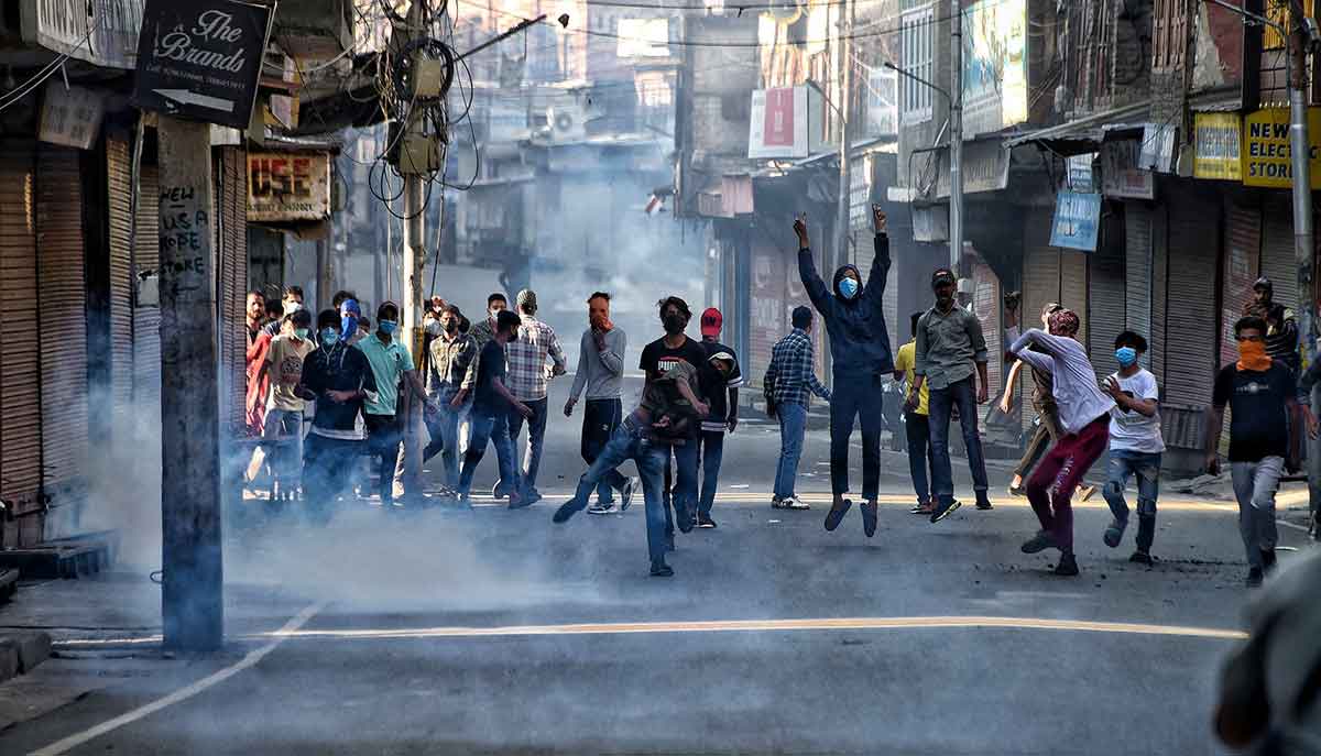 Violence erupts in Srinagar as Yasin Malik is sentenced to life imprisonment